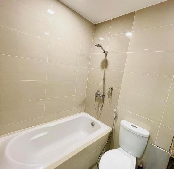 Mactan Newtown Condo By Ejb