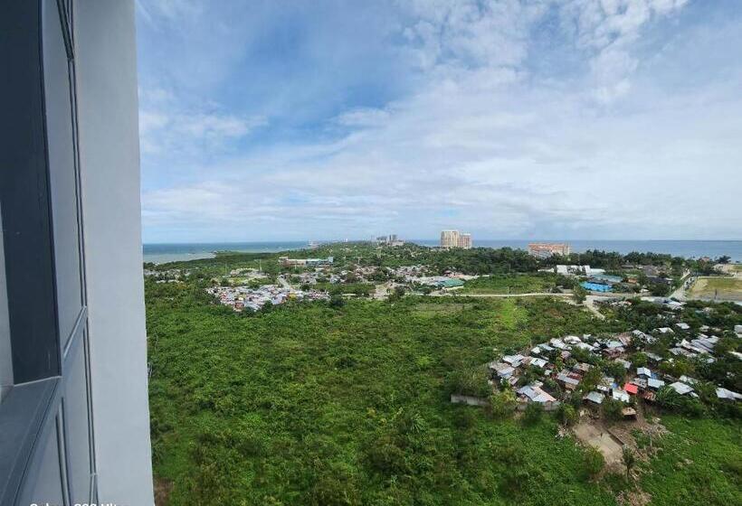Mactan Newtown Condo By Ejb