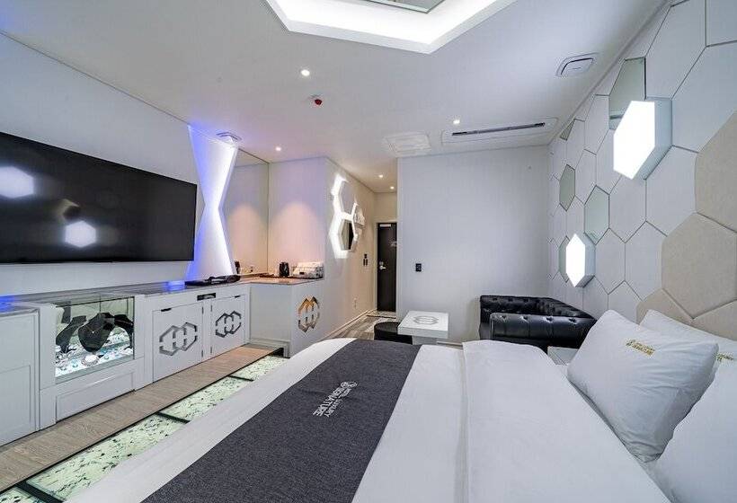 Motel Goseong Luxury Hotel Signature