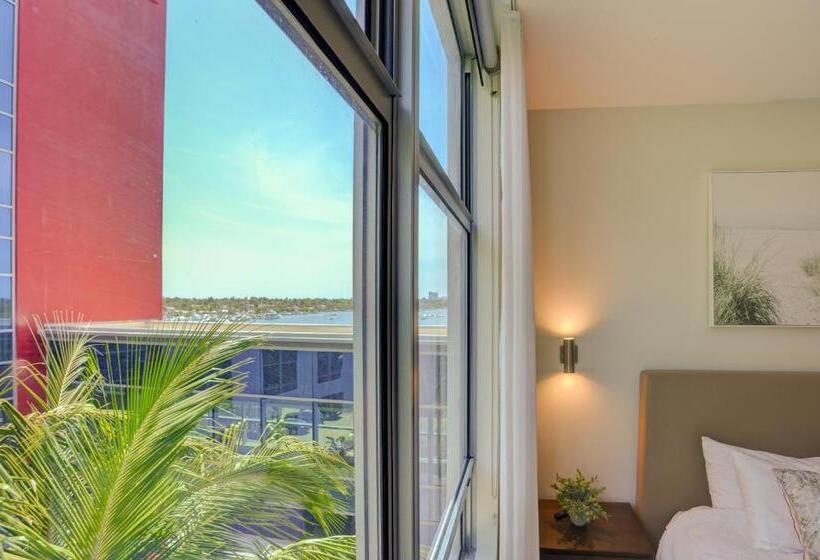 New! Beach Access With Rooftop Pool