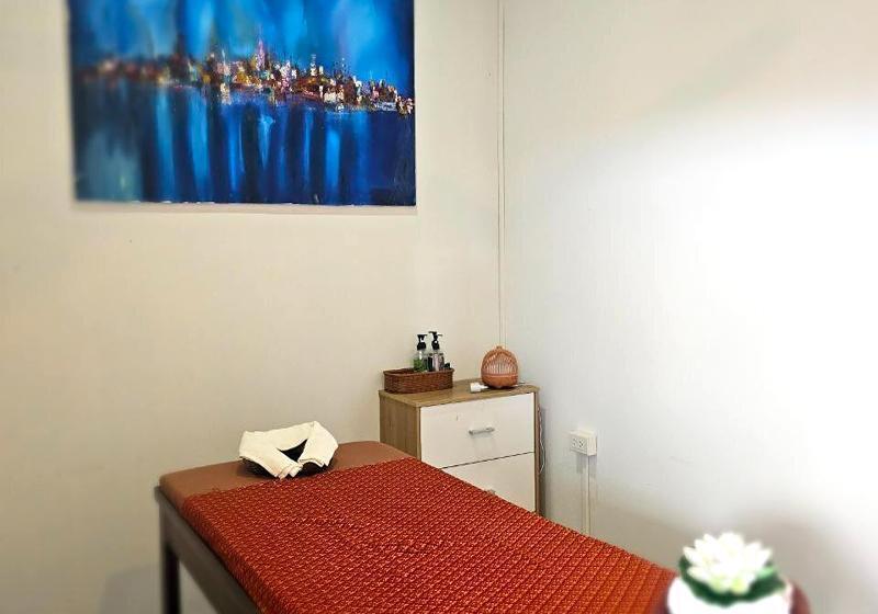 One World One Home Naiharn Hotel By Zuzu