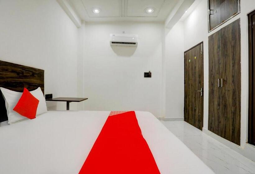 Oyo Flagship Hotel Palacio Palace