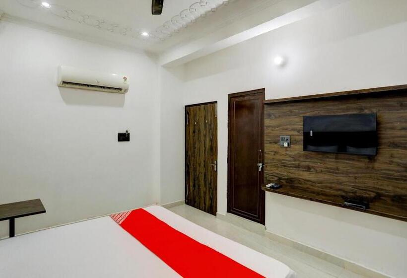 Oyo Flagship Hotel Palacio Palace