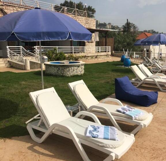 پانسیون Le Blanc Bleu