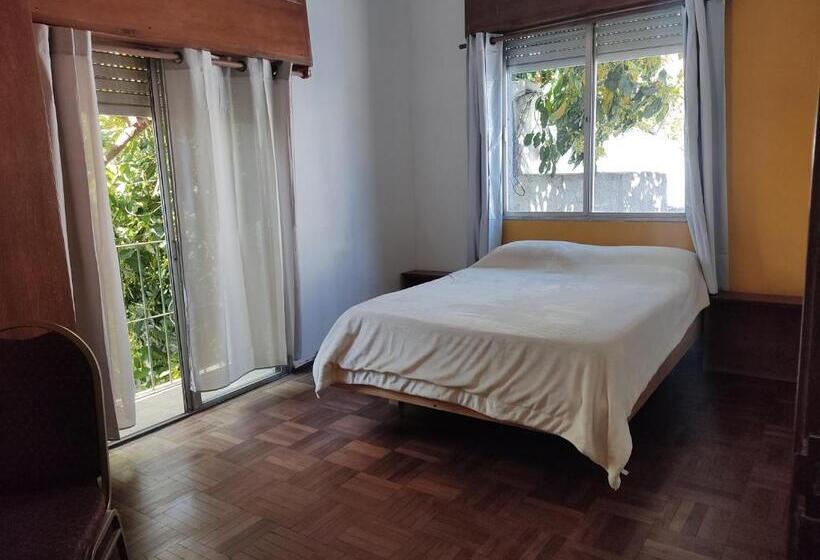 پانسیون Patio Urbano Suites & Beds