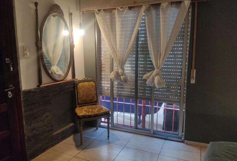 پانسیون Patio Urbano Suites & Beds