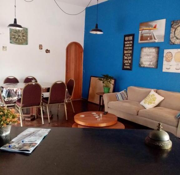 پانسیون Patio Urbano Suites & Beds