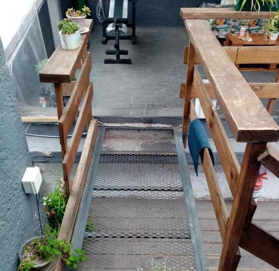 پانسیون Patio Urbano Suites & Beds