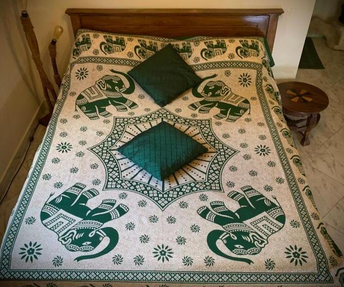 Пансион The Escape With Jadeon