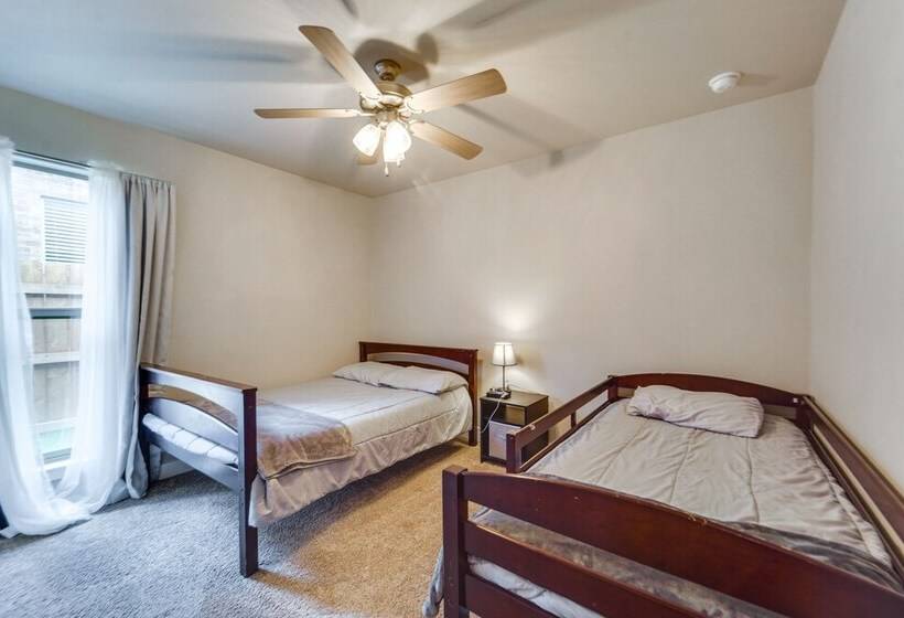 Pet Friendly Lubbock Home   10 Mi To Downtown