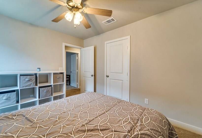 Pet Friendly Lubbock Home   10 Mi To Downtown