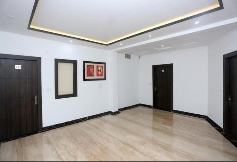 Pratap By Goyal Hoteliers