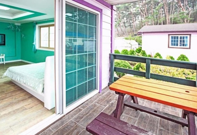 Taean Jangmibit Insaeng Pension