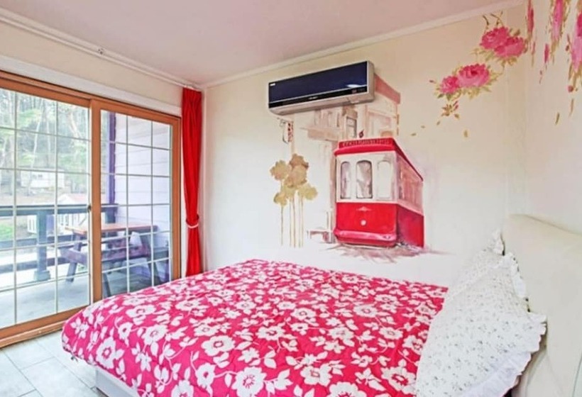 Taean Jangmibit Insaeng Pension