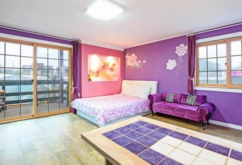 Taean Jangmibit Insaeng Pension