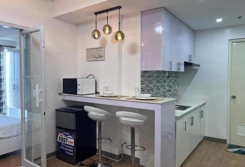 The Loop Towers By Vista Residence Jbj