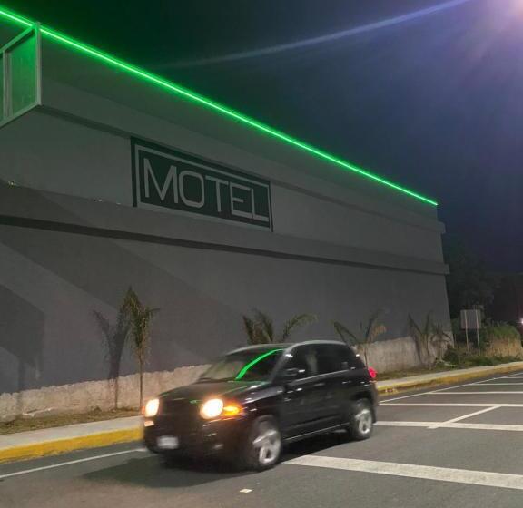 Tokyo Motel