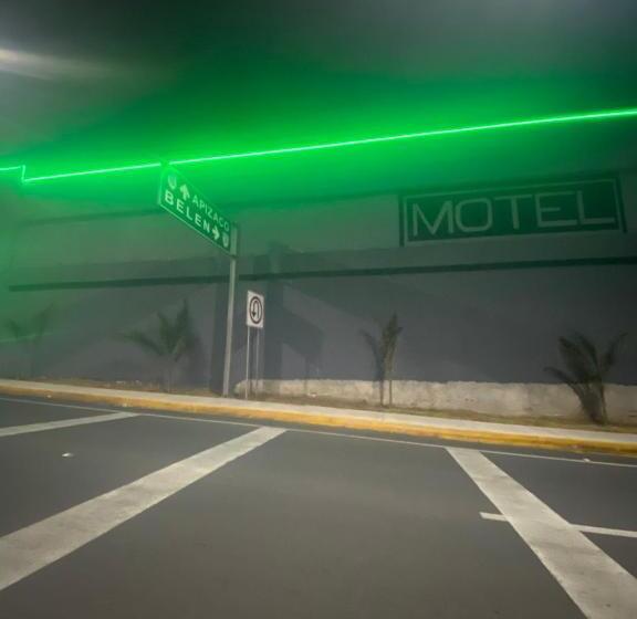 Tokyo Motel