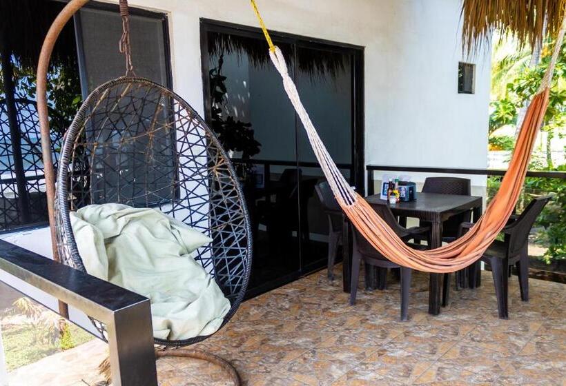 Yalí Sunzal Hotel   La Libertad