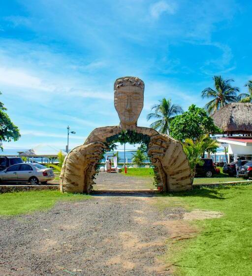 Yalí Sunzal Hotel   La Libertad