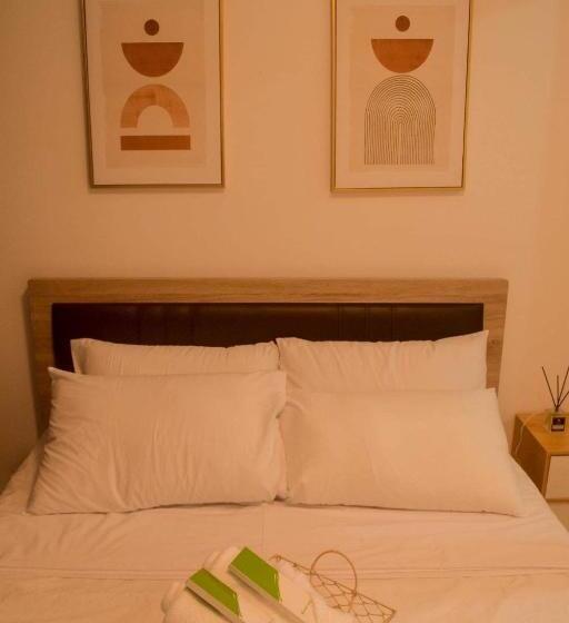 1br Condo In Parañaque