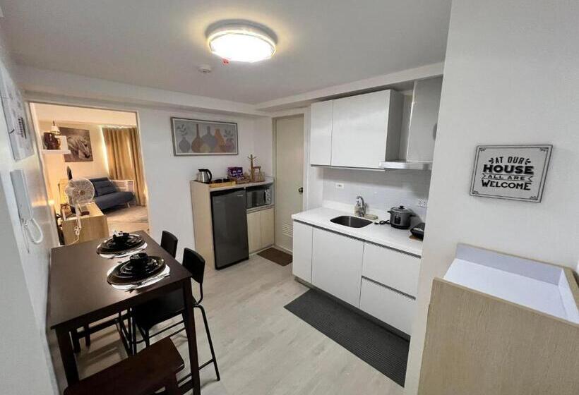 1br Unit With Spectacular View Monaco Tower 1430a