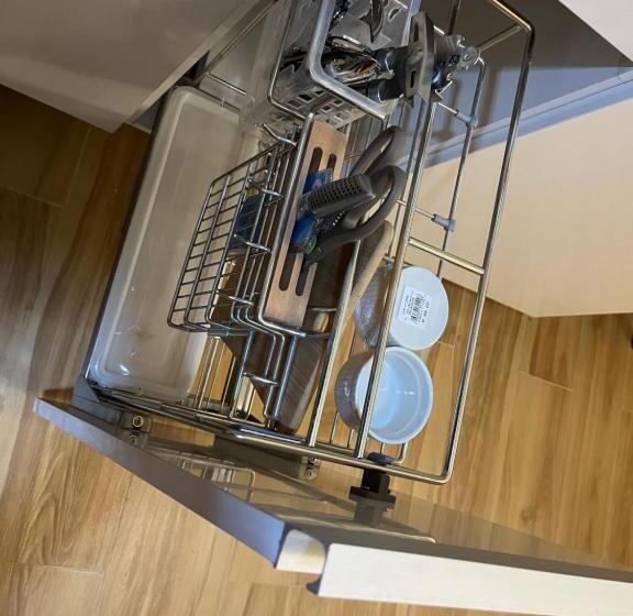 Aesthetic Functional Minimalist Space Sunvida Tower Sv1716