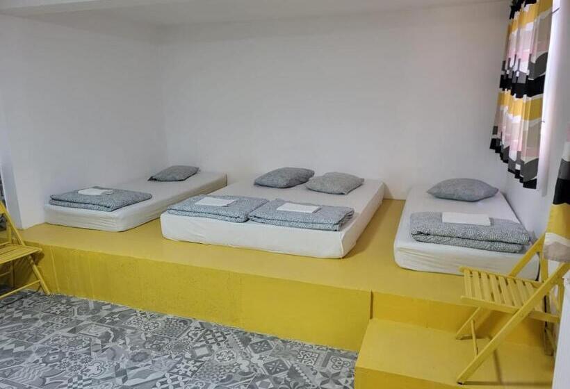 هاستل Gara De Nord Banat 4 You