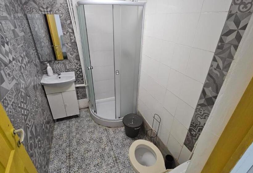 هاستل Gara De Nord Banat 4 You