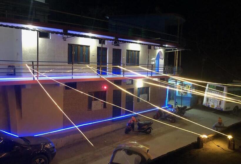 הוסטל Rustic Star