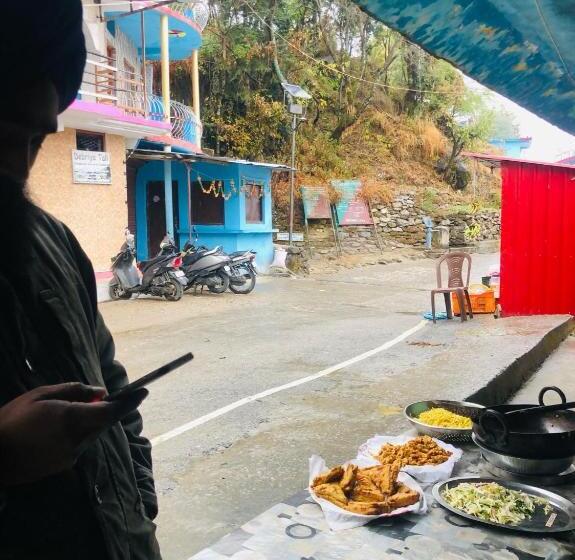 הוסטל Rustic Star