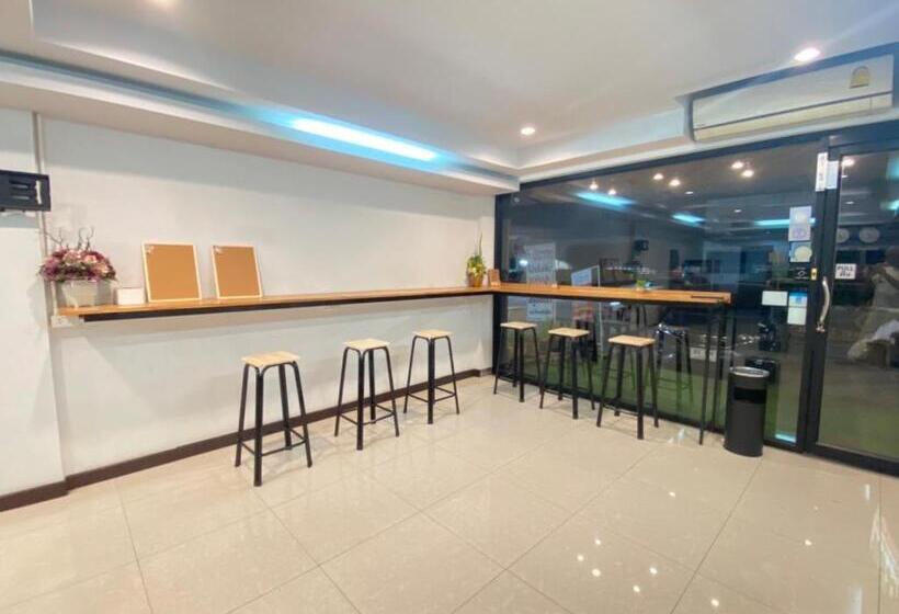 הוסטל The Best One Chiang Mai