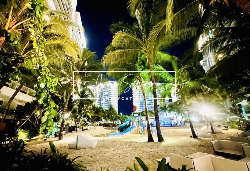 Azure Urban Resort By Casa Serene Staycation