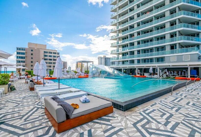 Beachfront Luxury 2br 2ba, Sleeps 6, Resort Access   Horizon By Homestakes