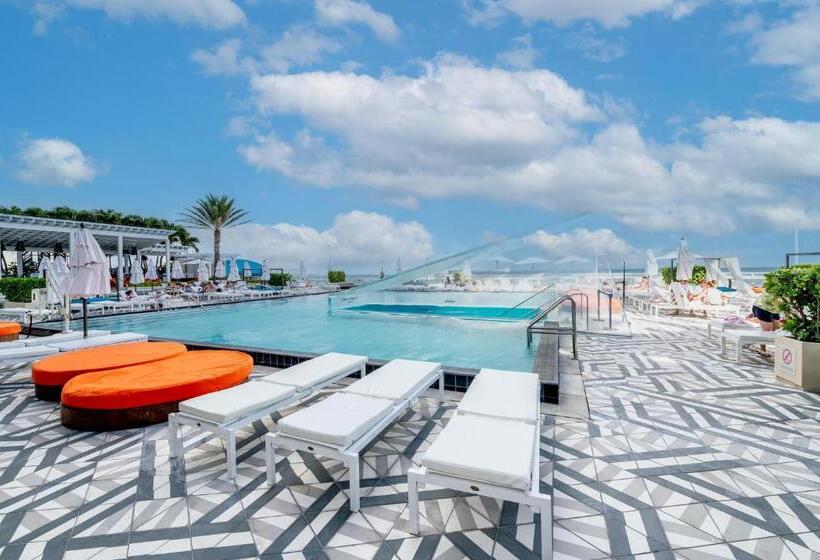 Beachfront Luxury 2br 2ba, Sleeps 6, Resort Access   Horizon By Homestakes