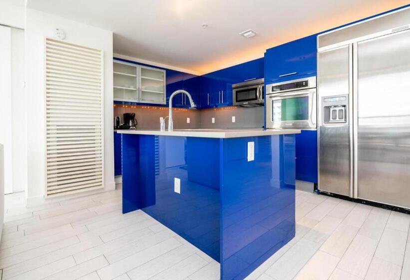 Beachfront Luxury 2br 2ba, Sleeps 6, Resort Access   Horizon By Homestakes