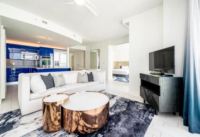 Beachfront Luxury 2br 2ba, Sleeps 6, Resort Access   Horizon By Homestakes