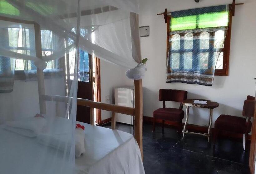 مبيت وإفطار Jambiani Wood House