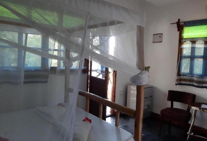 مبيت وإفطار Jambiani Wood House