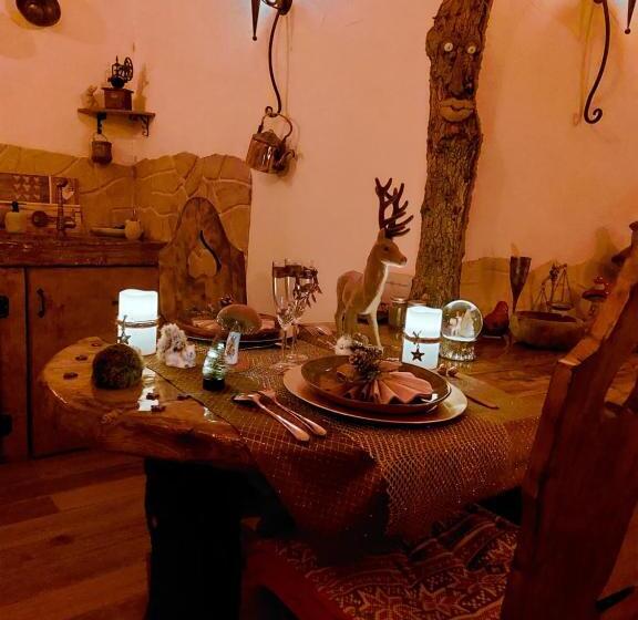 צימר La Chaumière De La Forêt Enchantée, Week End Insolite, Avec Jacuzzi Privatif Dans Espace Bien Etre