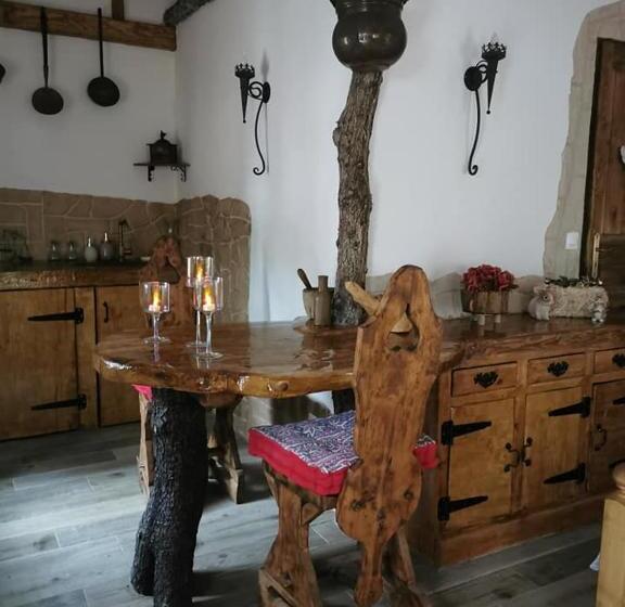 צימר La Chaumière De La Forêt Enchantée, Week End Insolite, Avec Jacuzzi Privatif Dans Espace Bien Etre