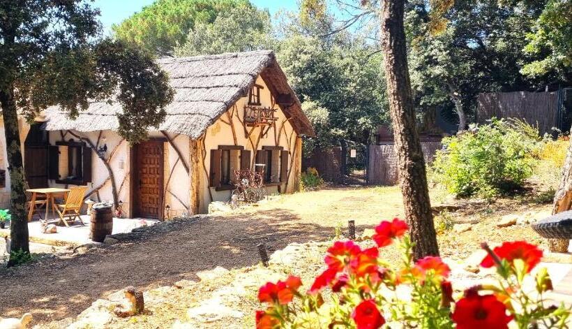 צימר La Chaumière De La Forêt Enchantée, Week End Insolite, Avec Jacuzzi Privatif Dans Espace Bien Etre