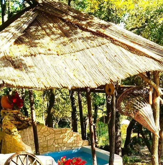 צימר La Chaumière De La Forêt Enchantée, Week End Insolite, Avec Jacuzzi Privatif Dans Espace Bien Etre