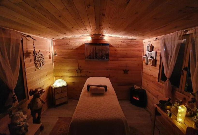 צימר La Chaumière De La Forêt Enchantée, Week End Insolite, Avec Jacuzzi Privatif Dans Espace Bien Etre