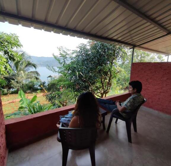 مبيت وإفطار Lakeview Resort Near Lavasa By Maharashtra Camper’s