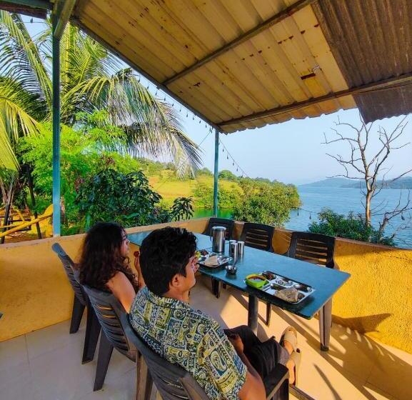 مبيت وإفطار Lakeview Resort Near Lavasa By Maharashtra Camper’s
