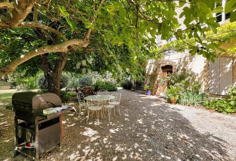 مبيت وإفطار Mas De La Souvine