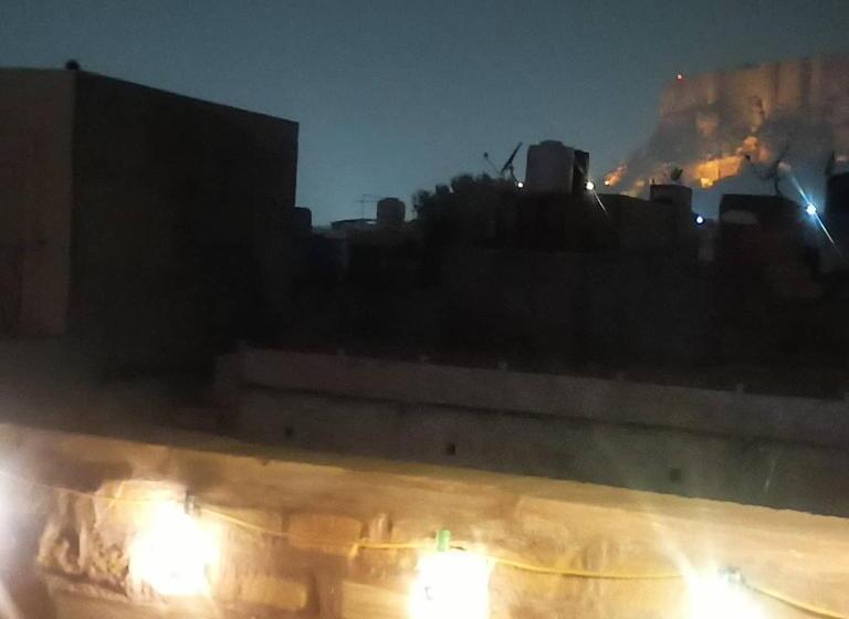 مبيت وإفطار Shangri La Heritage Haveli