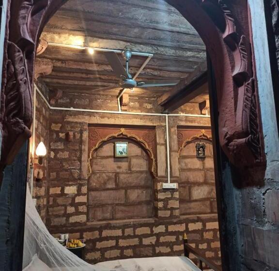 مبيت وإفطار Shangri La Heritage Haveli