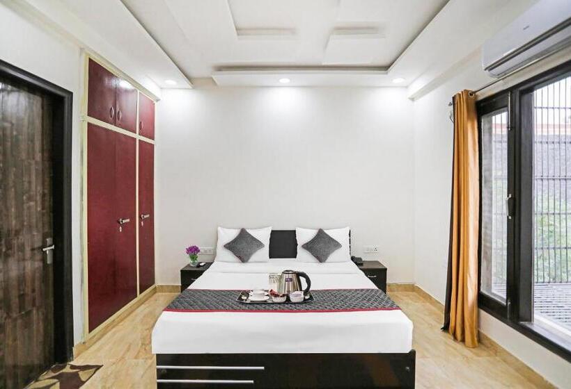 Collection O Hotel The Sunrise